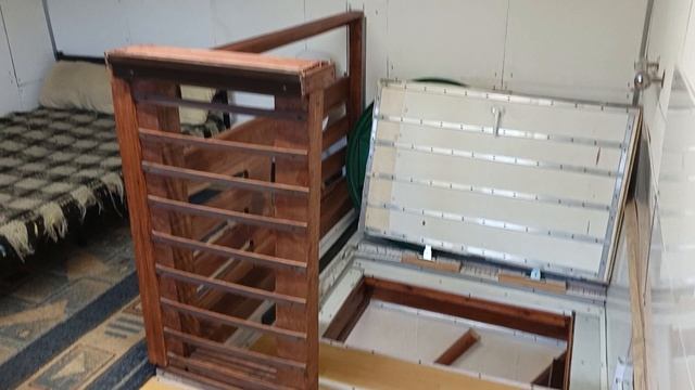 дом с участком в городе рядом с военной академией