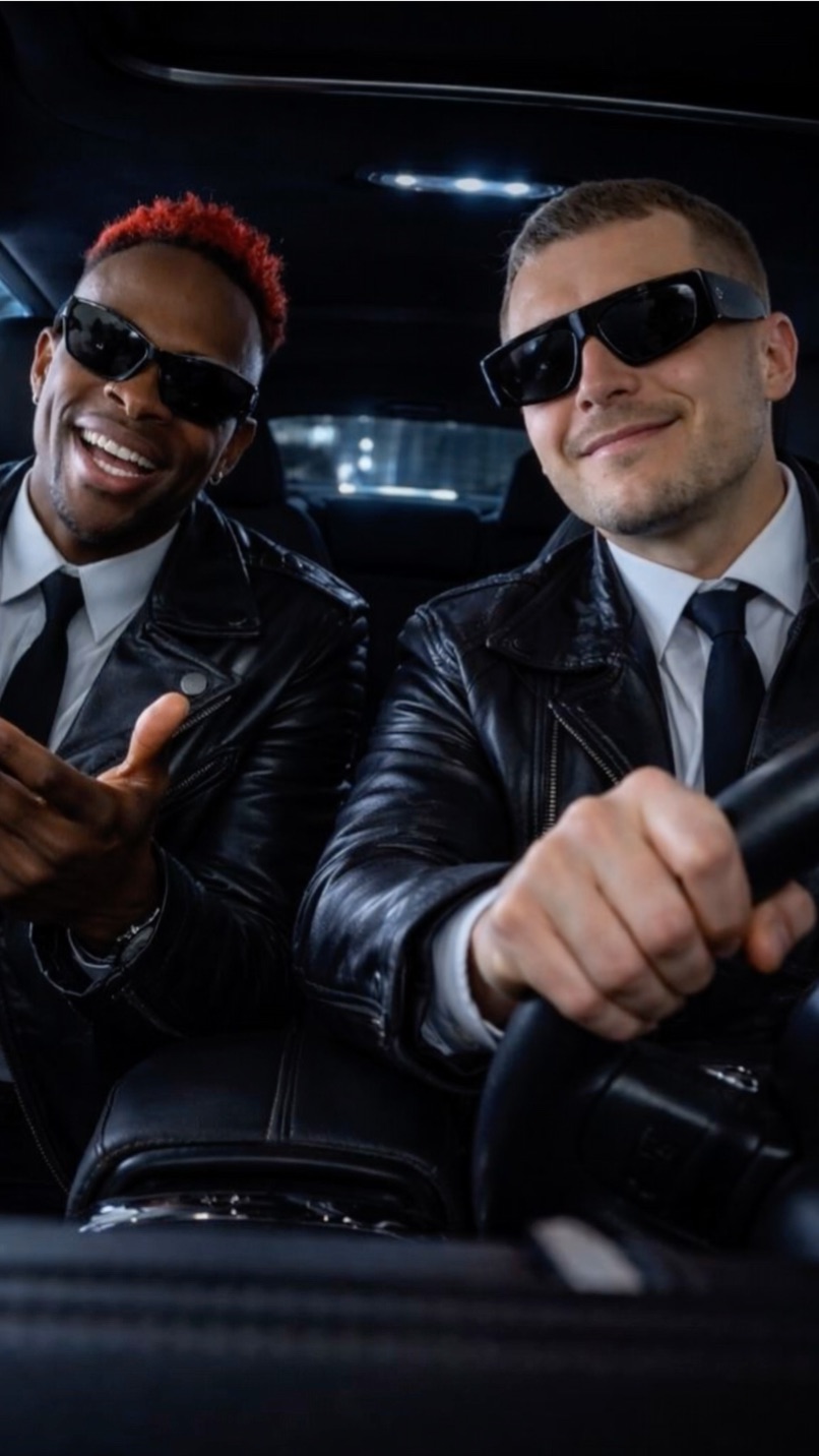 Люди в черном на страже Москвы 😎😎