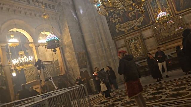 Я озвучила ваши пасхальные письма в Храме - сразу как Сошел Благодатный Огонь