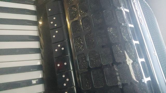 Мне березка дарила сережки!  Минусовка под аккордеон.Пойте на здоровье!