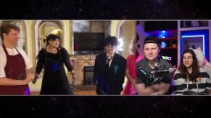 БЮДЖЕТНЫЙ КОСПЛЕЙ на WEDNESDAY  ПОВТОРЯЕМ СЕРИАЛ в ДОМАШНИХ УСЛОВИЯХ | РЕАКЦИЯ на Милс Кела
