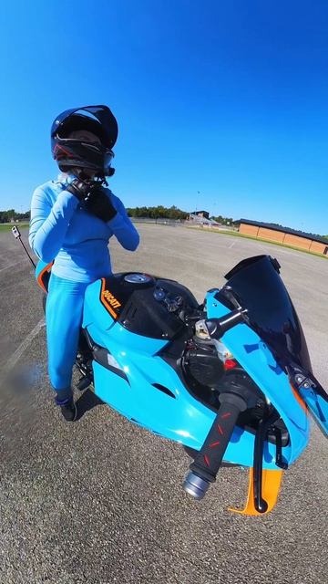 Катя Алмаз мото девушка на Дукати Ламборгини