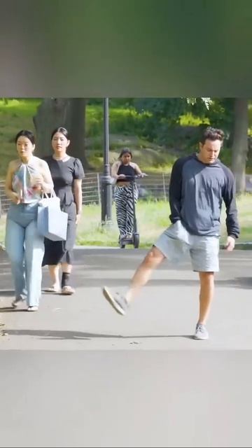 Показал как надо😄