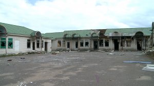 (Рыбинск-40) ГОСТИНЫЙ ДВОР ГОРИТ