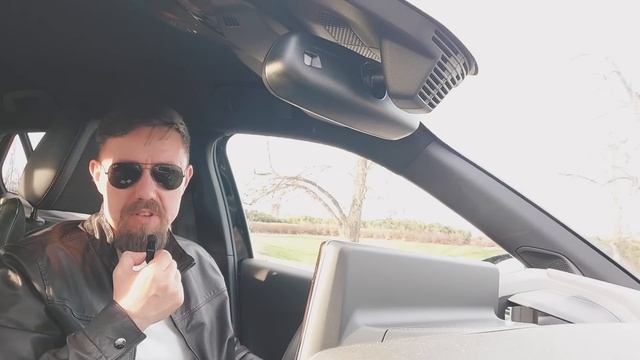 КАК НА ЖЕНЩИН ВЛИЯЮТ СОЦСЕТИ