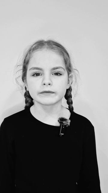 Дети читают стихи о войне. 