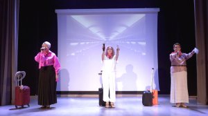 Учителя решили уехать на море, бой с ЭГЭ, танцы, шутки, песни выпускников и родители прослезились