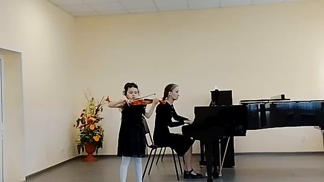 В.Введенский Паровозисполняет Канатова Алсу