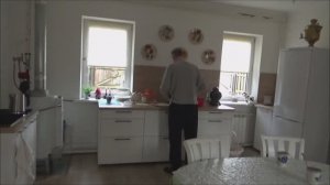 Дела на Лесной не заканчиваются. Славины блины. Карниз в беседку, примулы и другое...