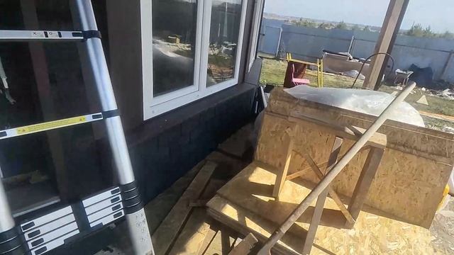 Установил уличные камеры под навесы, дул ветер, светило солнце (перезалив)