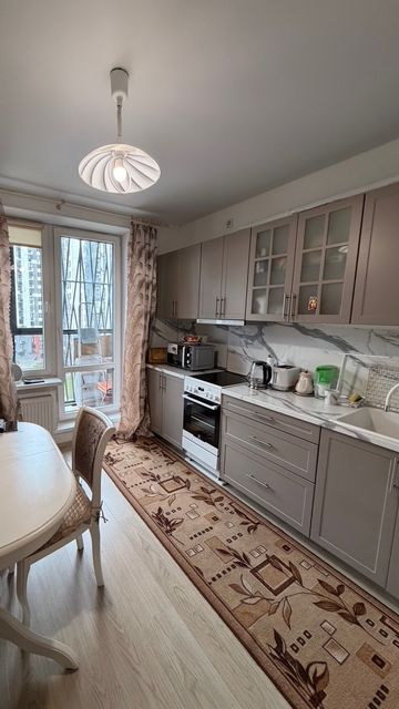 3-я Нововатутинская 8