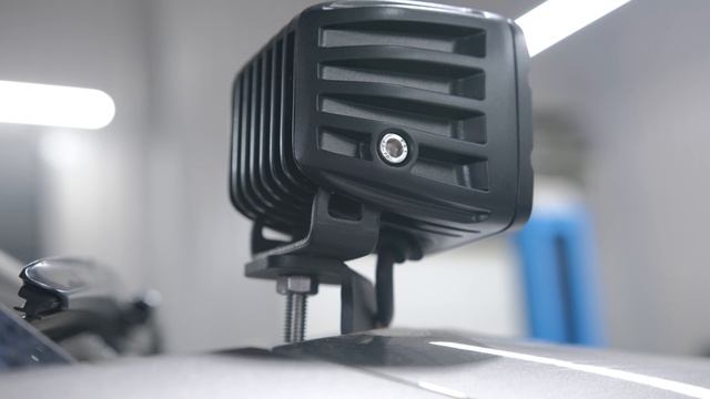 Крепление фар на капот для Ниссан Патрол Y62