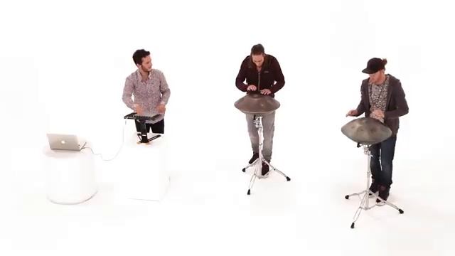 5. Hang Massive - Here Comes The Badger HD