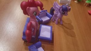 На даче. Звездочка претварилась больной. (часть 1 )