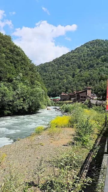 Река Мзымта в Роза Хутор, Краснодарский край