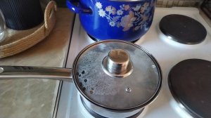 Уборка в доме и на улице.