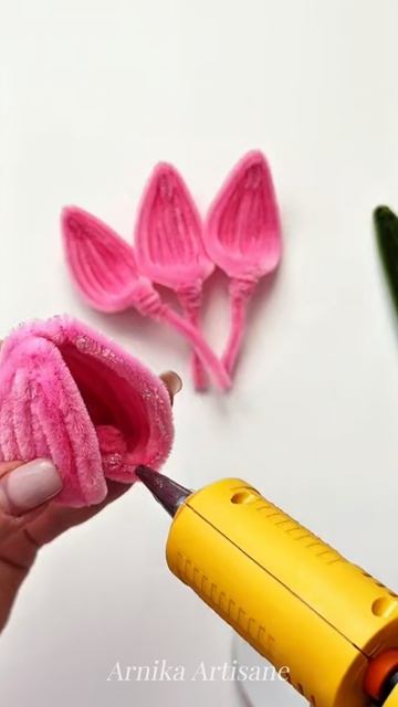 Тюльпан из синельной проволоки