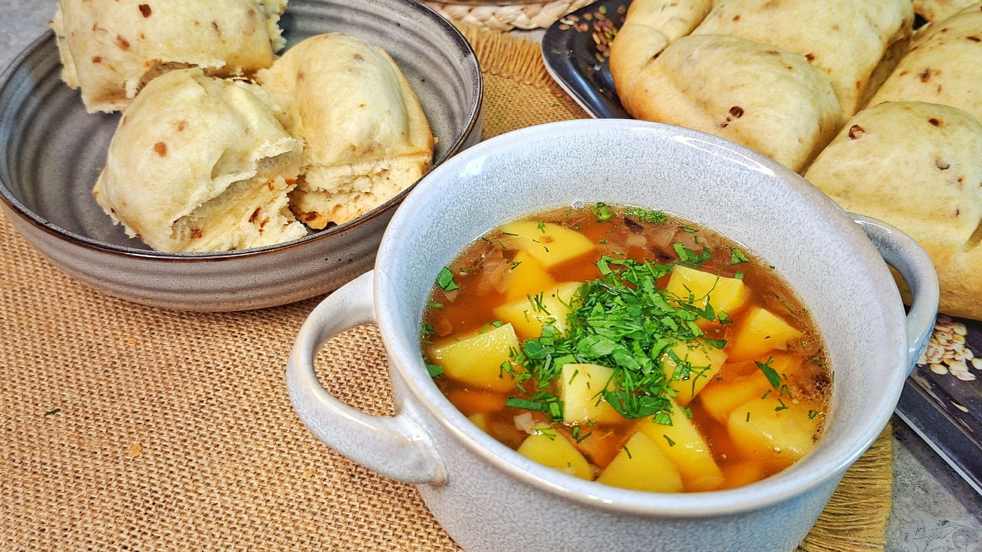 СУП и ХЛЕБ. Готовлю ПРОСТОЙ суп под ХЛЕБНОЙ крышкой, результат удивил!