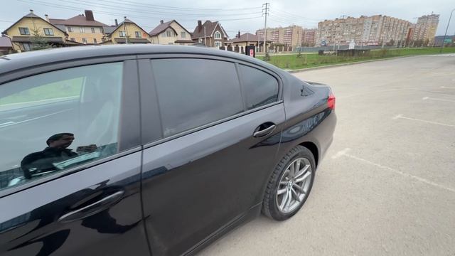 BMW 520D 2019 года в наличии автотека зелень