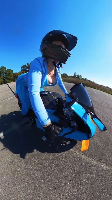 Катя Алмаз мото девушка на Дукати Ламборгини