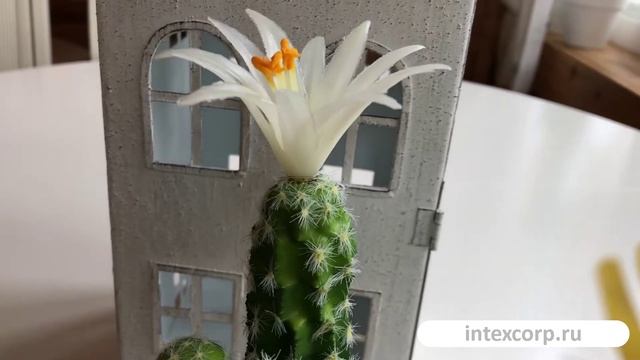 Искусственное растение в горшке ЦВЕТУЩИЙ КАКТУС (с красным цветком), пластик, 24 см, 800744-4