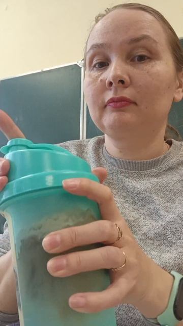 перекус в школе. закончился милк шейк