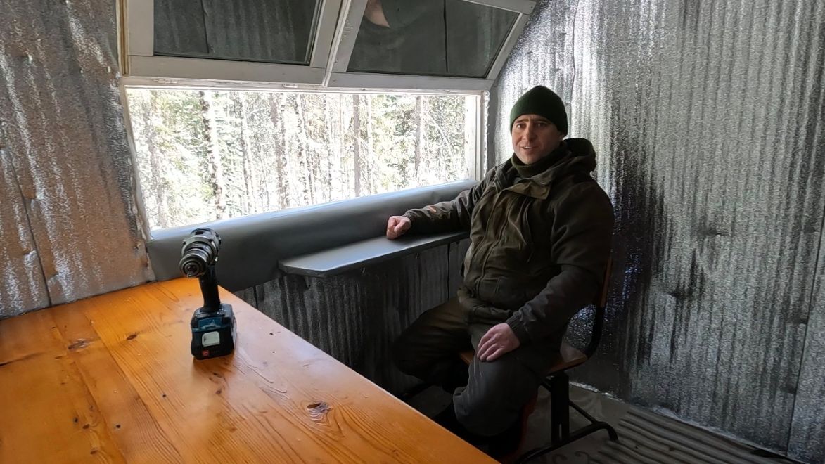 ВЫШКА В ТАЙГЕ, ДВА СОЛОНЦА И МЕДВЕДЬ НА ПРИВАДЕ! 🐾