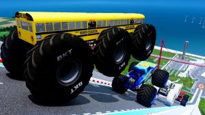 МУЛЬТИКИ ПРО МАШИНКИ Безумные прыжки и мощные столкновения на скоростном монстр-траке BeamNG Drive