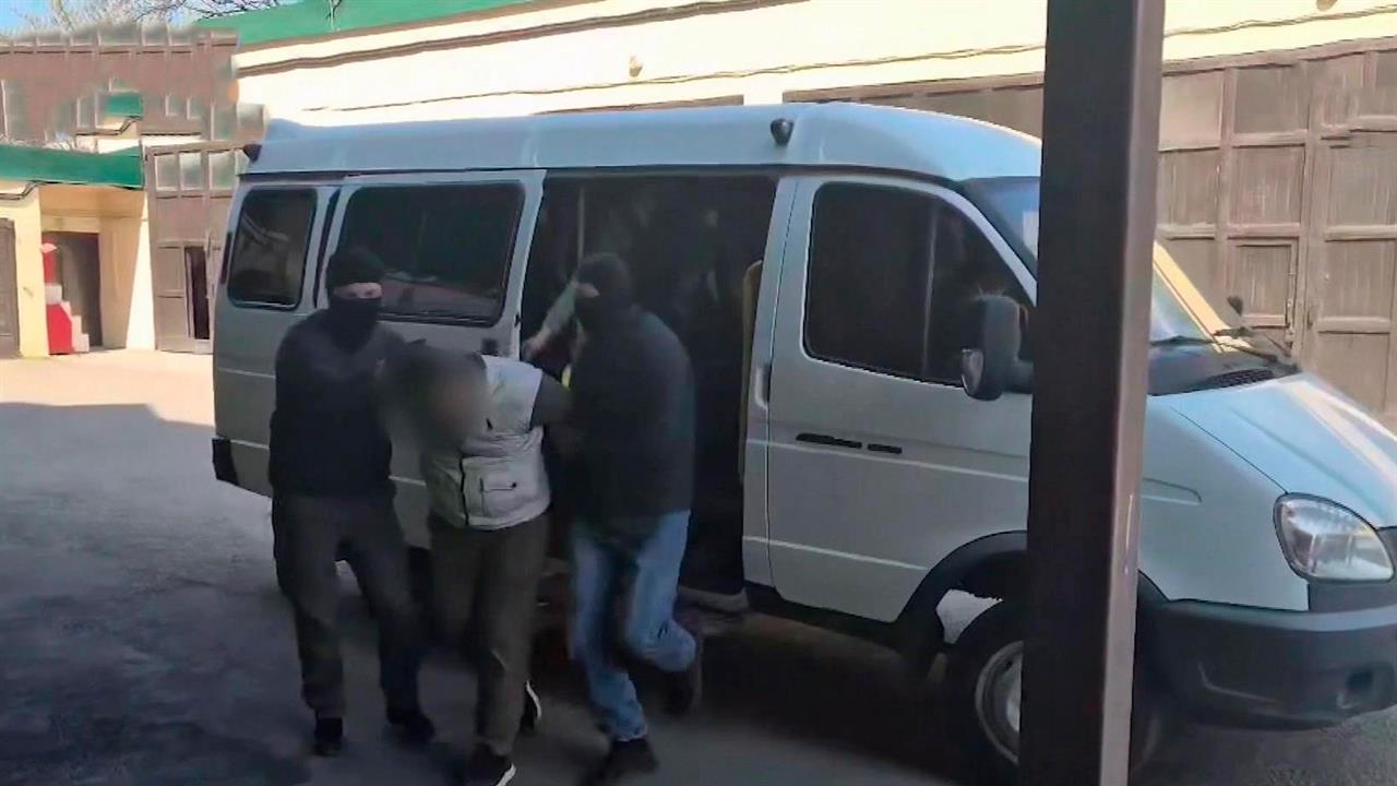 Появились кадры задержания планировавшей теракт в Пятигорске гражданки Германии.