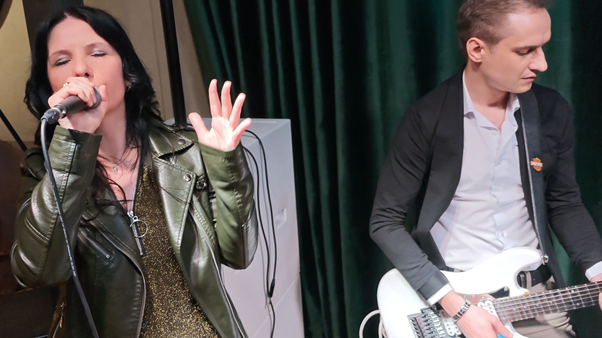 Sam Brown - Stop (live Cover)