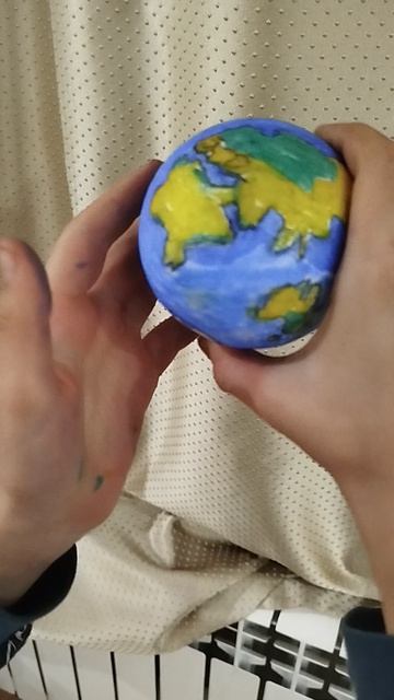 Ко дню Земли дети сами сделали макет из пенопласта 🌍