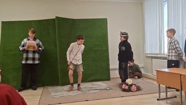 Мини-спектакль учеников 4 класса «Peter And The Wolf's Honest Lesson»