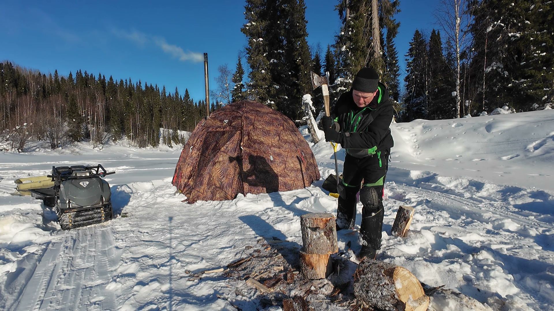 Большой фильм. Живём в палатке. Рыбалка на хариуса на таёжной реке.
