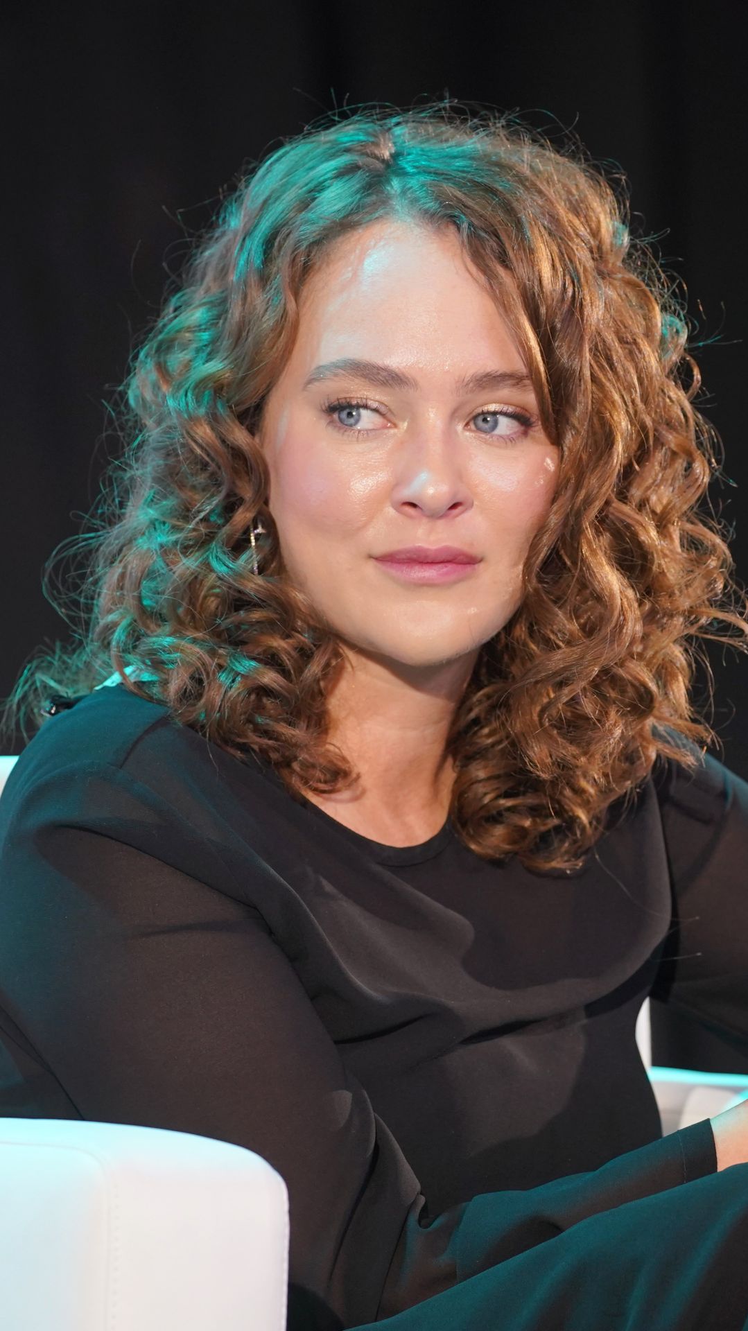 Исхудавшая Аглая Тарасова появилась на кинопремьере