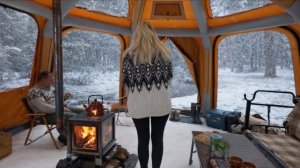 Снежный кемпинг с домашним комфортом в нашей новой палатке.