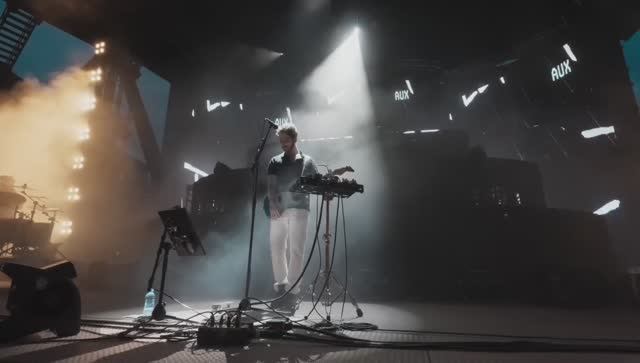 Two Feet Live (Red Rocks)