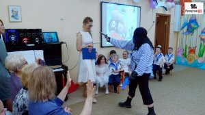 Внезапное появление пиратов на детском празднике в саду - сушите вёсла - все за борт