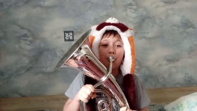 Обучение игре на трубе.Сакс-горне.Духовая музыка.Нашел у деда трубу которой 100 лет.