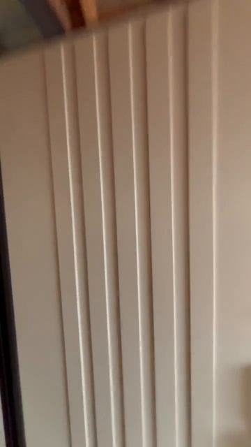 Парадная дверь с терморазрывом и остеклением в дом