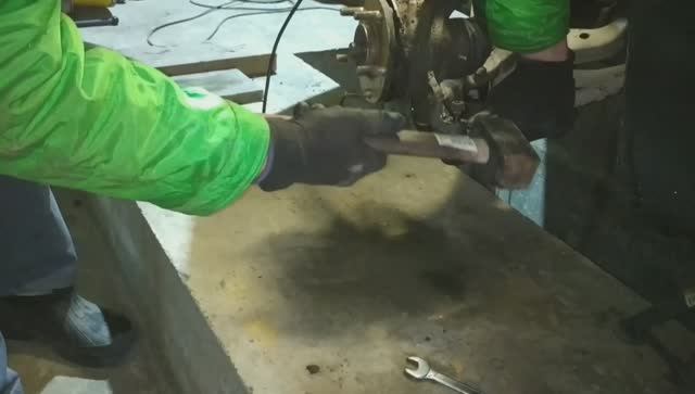 Замена подшипников ступицы на киа церато 2. Они за шумели.