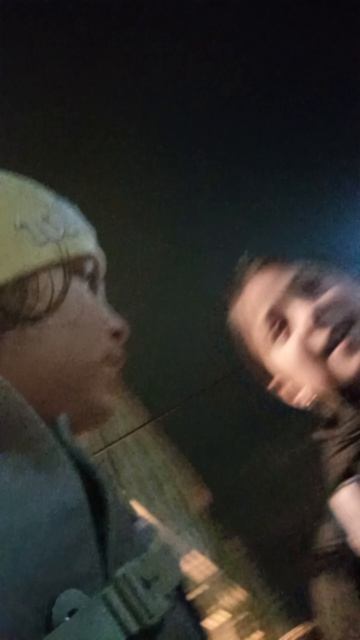 это когда я с подругой шла после дополнительного английского языка я пошла налево,а  она прямо