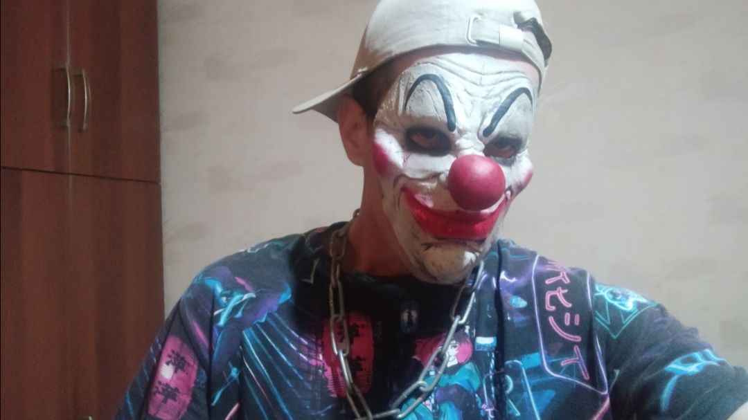 Dancing Clown Fighter (карате клоун танцор)