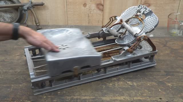 Реставрация тренажера 1930-х годов 1930s Exercise Machine Restoration