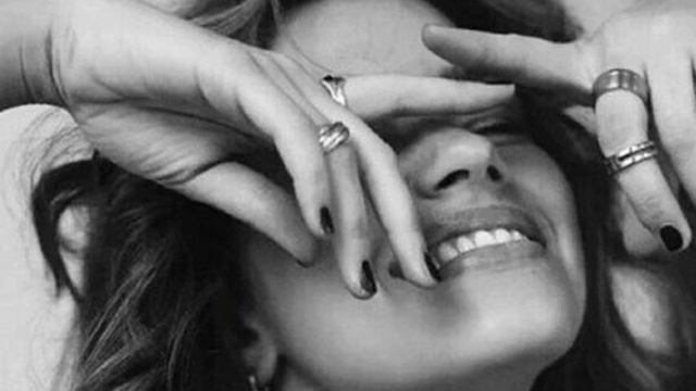 НЕ ЗАДАВАЙТЕ МНЕ ВОПРОСЫ....