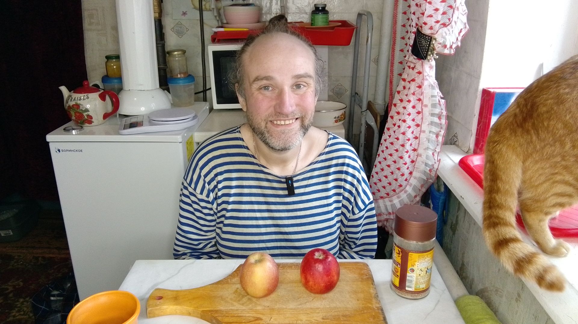 Завтрак с Рыжулей. У нас непогода. Распаковочка. Мукбанг. Обжор. Еда на камеру. Диета. Шизофрения.