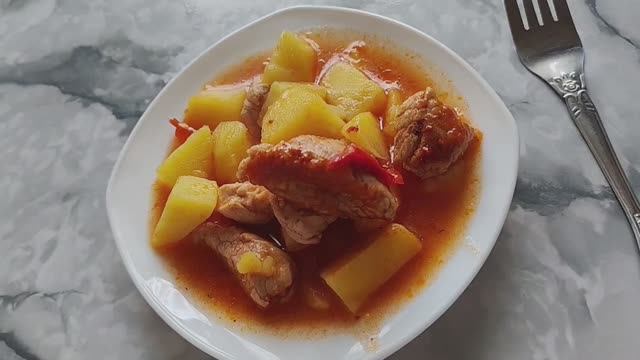 🔥Рецепт тушеной картошки с мясом! Вкусно, быстро, сытно🔥