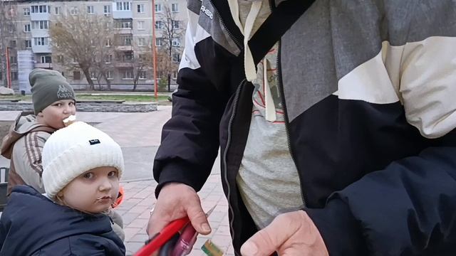 ИДЁМ КУПИТЬ МАТРАЦ, ПРОГУЛКА, ПОКУПКИ. .