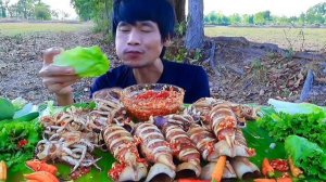 #MUKBANG Кальмары, морепродукты на гриле и свежие овощи. ASMR ЕДА НА КАМЕРУ ОБЖОР ОБЕД
