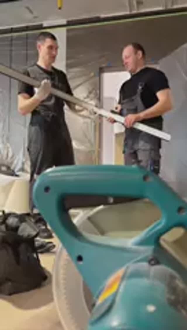 Натяжные потолки с освещением