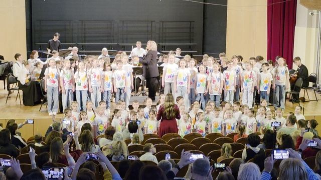 2026.04.19, Еремеев А.С. выступление младшего хора на отчетном концерте школы в зале им. Гнесиных